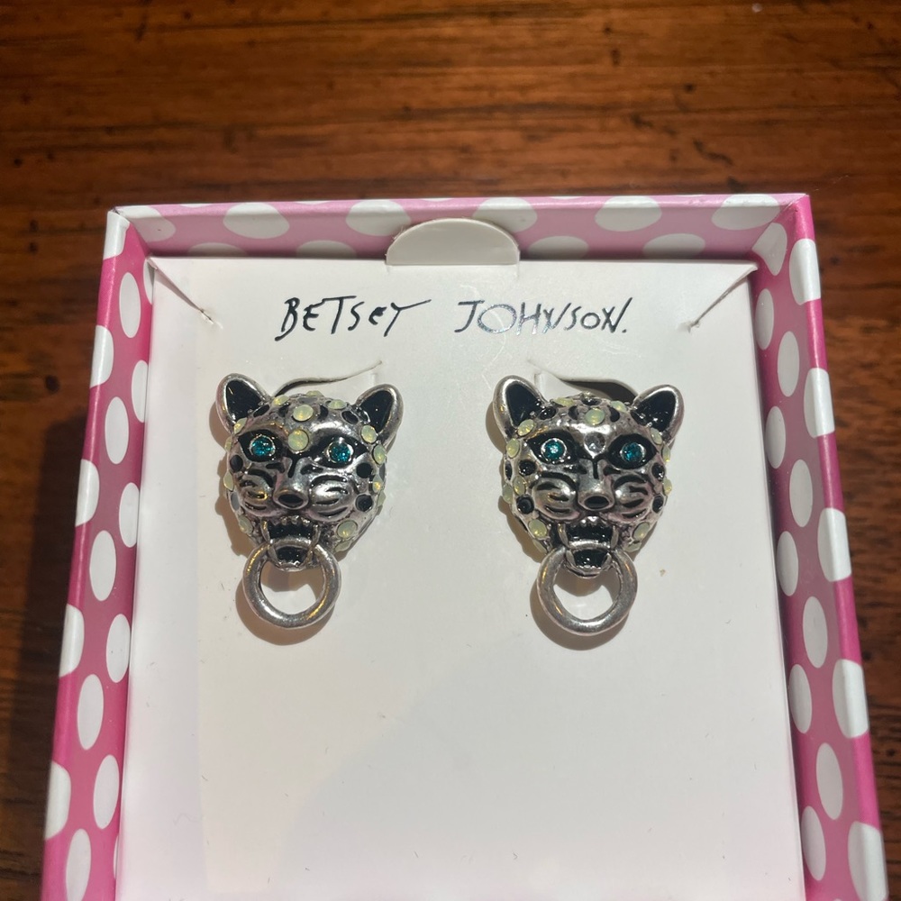 Snow Leopard Betsey Johnson Statement Necklace and Earring Set - Picture 5 of 11